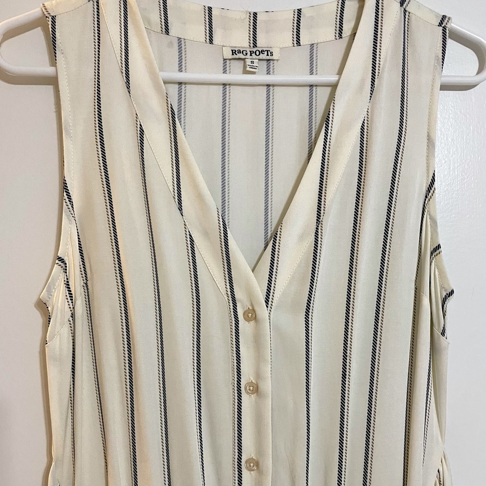 NWOT South Moon Under Romper - Picture 3 of 3